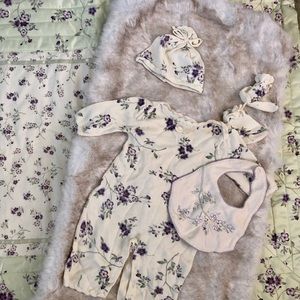 Gymboree Floral Romper Size 0-6 mos